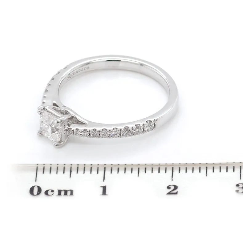 Anillo de compromiso Lovestone 
